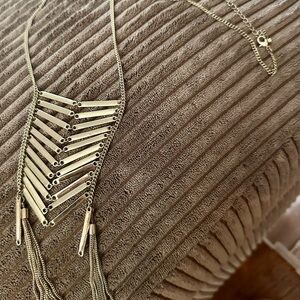 Chic Chevron Necklace in Gold